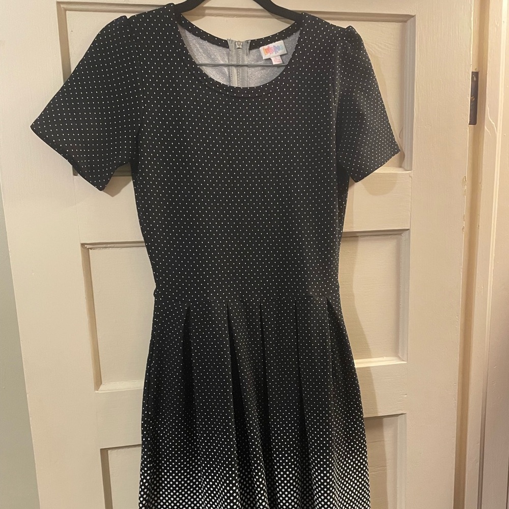 NWOT LuLaRoe Amelia Size S
